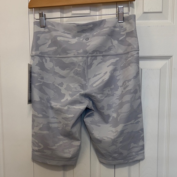 Lululemon Wunder Under HR Short 10” *Jac - Picture 3 of 4